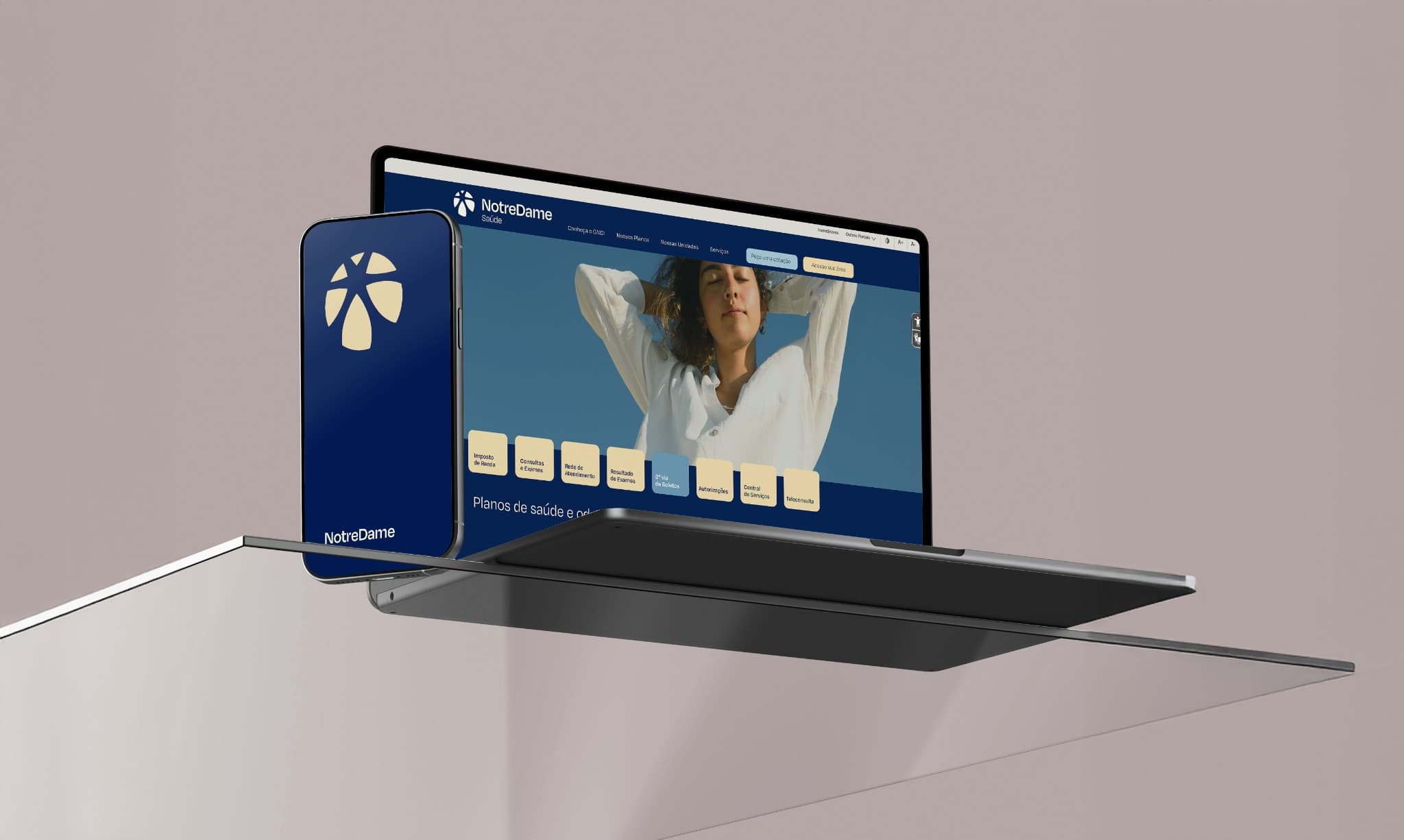Notebook exibindo o site da NotreDame Saúde